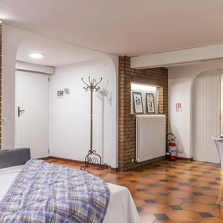 Taverna Di Marzabotto-hospital Station Parking * Modena